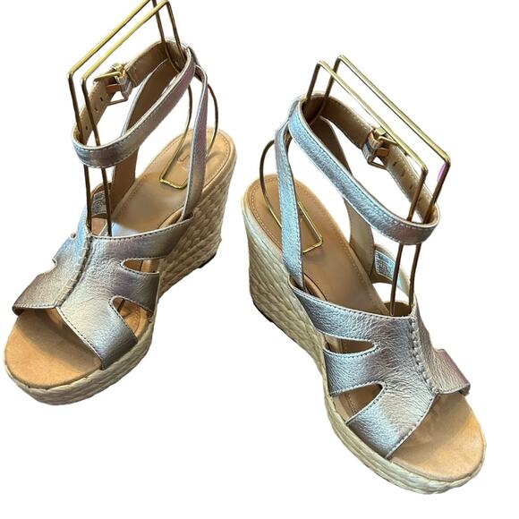 Ugg Careena Gold Metallic Leather Wedge Espadrilles Sandals Ankle Strap NEW 6.5 - Picture 6 of 11